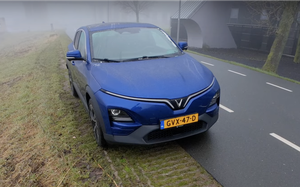 Chăm sóc ô tô trời nồm: Biết điều này để không mất nhiều tiền- Ảnh 4.