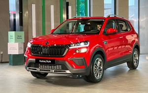 Tesla gây bất ngờ với cách giao xe từ nhà máy đến nhà khách hàng không cần nhân viên - Ảnh 3.