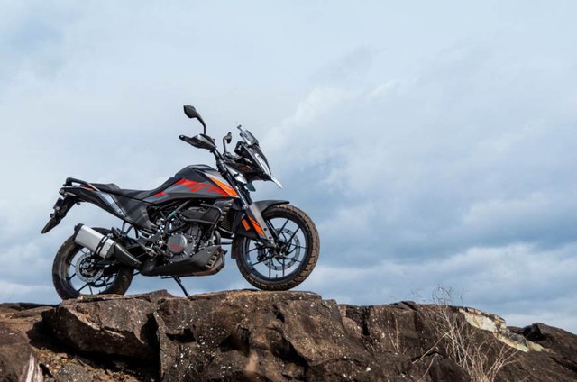 KTM 390 Adventure 2022 liệu có làm nao lòng phượt thủ Việt với giá 236 triệu đồng - Ảnh 5.