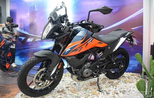 KTM 390 Adventure 2022 liệu có làm nao lòng phượt thủ Việt với giá 236 triệu đồng - Ảnh 3.