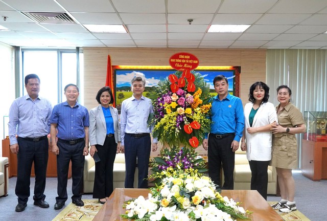 Công đoàn GTVT Việt Nam chúc mừng ngày Doanh nhân Việt Nam  - Ảnh 3.