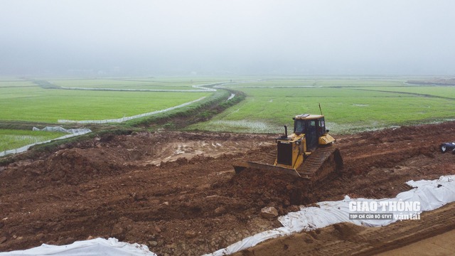 Ủy quyền PMU chấp thuận phương án bồi thường GPMB cao tốc Bắc - Nam - Ảnh 1.