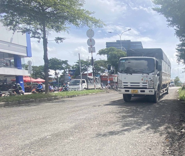 Khẩn trương khắc phục mất an toàn giao thông tại dự án hầm chui Nguyễn Văn Linh - Ảnh 5. Khẩn trương khắc phục mất an toàn giao thông tại dự án hầm chui Nguyễn Văn Linh - Ảnh 5.