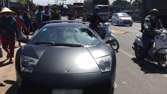 Những vụ tai nạn siêu xe tại Việt Nam - Ảnh 7. Những vụ tai nạn siêu xe tại Việt Nam - Ảnh 7.