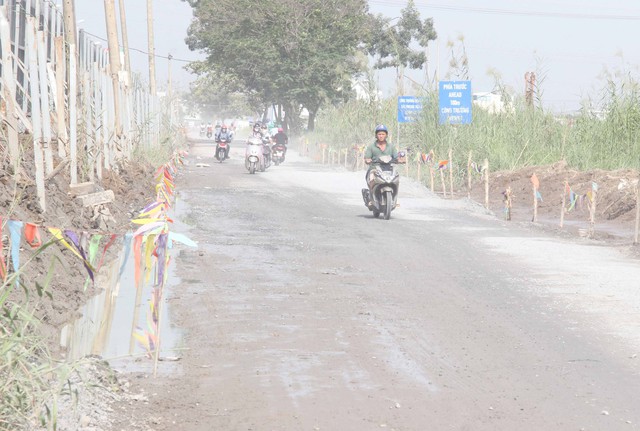 Dự án GS Metrocity Nhà Bè bất chấp quy định "băm nát" đường Phạm Hữu Lầu gây mất ATGT - Ảnh 15.
