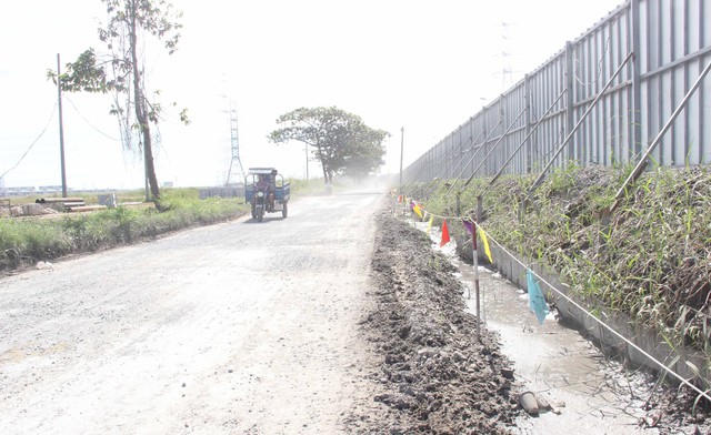 Dự án GS Metrocity Nhà Bè bất chấp quy định "băm nát" đường Phạm Hữu Lầu gây mất ATGT - Ảnh 14.
