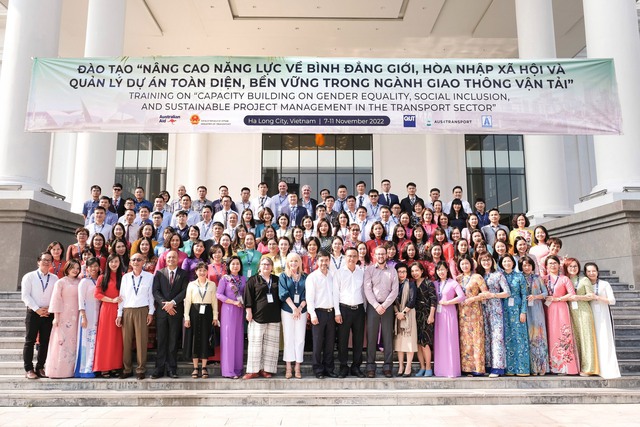 Gần 100 cán bộ được tập huấn về bình đẳng giới và hòa nhập xã hội trong ngành giao thông

 - Ảnh 5.