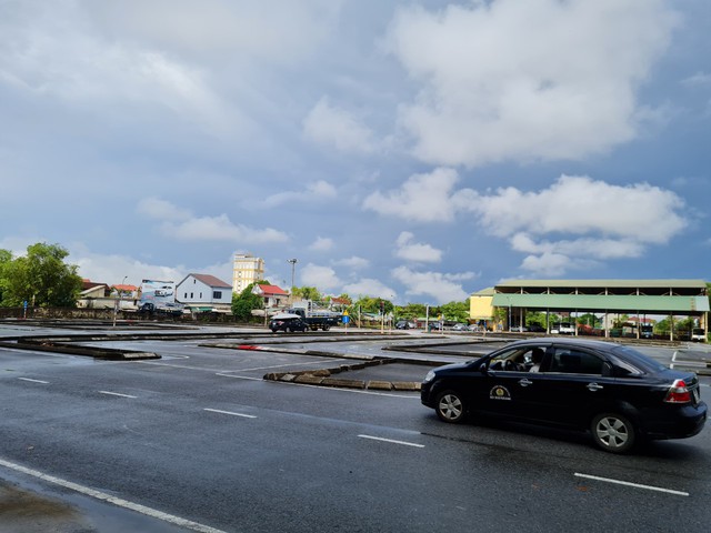 "Dở khóc, dở cười" với học lái xe theo DAT - Kỳ 2: Trung tâm đào tạo lái xe "kêu trời"   - Ảnh 1.