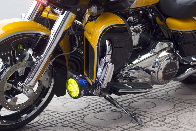 Ngắm ‘hàng khủng’ - Harley-Davidson CVO Road Glide Limited 2022 bản độ có giá hơn 2 tỷ đồng - Ảnh 3.