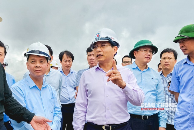 Bộ trưởng Nguyễn Văn Thắng chỉ đạo tháo gỡ bất cập ở cao tốc Diễn Châu-Bãi Vọt - Ảnh 1.