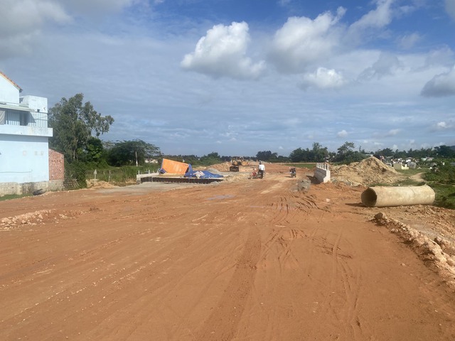 Bình Định: Hiệu quả từ khơi thông các tuyến đường kết nối vùng - Ảnh 6.