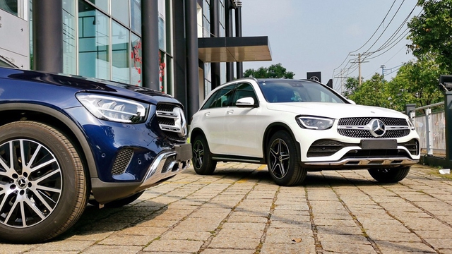 Phiên bản Mercedes GLC 200 4Matic có mức tăng giá nhẹ nhất chỉ 50 triệu đồng.