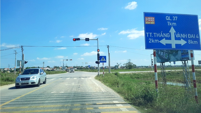 Bắc Giang: Đã khắc phục 137/172 điểm đen tiềm ẩn TNGT - Ảnh 1. Bắc Giang: Đã khắc phục 137/172 điểm đen tiềm ẩn TNGT - Ảnh 1.