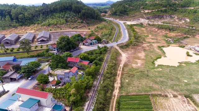 Bộ GTVT yêu cầu kiểm tra tổng thể tuyến đường sắt 10 năm không có tàu chạy - Ảnh 1.