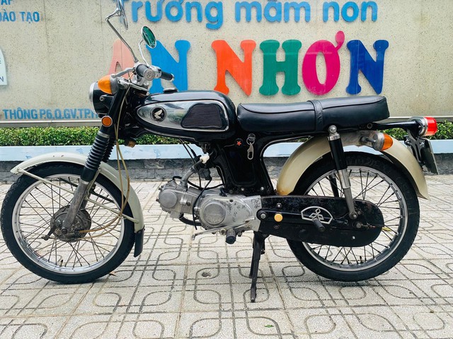 Ngắm cặp Honda 67 biển tứ quý giá gần 800 triệu đồng - Ảnh 2.
