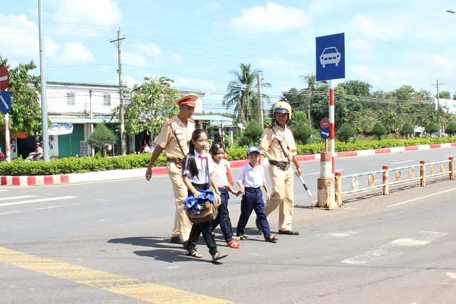 Bắc Giang: Triển khai nhiều hoạt động thăm hỏi nạn nhân TNGT” năm 2022 - Ảnh 1.