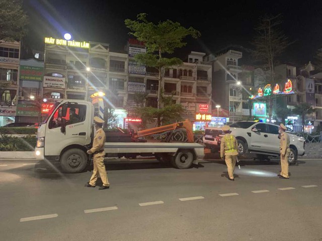 Tập trung tuyên truyền nhằm kéo giảm TNGT những tháng cuối năm - Ảnh 1.