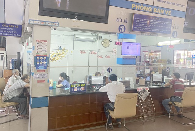 Ngành đường sắt bổ sung hơn 30.000 vé tàu Tết đi khu vực Miền Trung - Ảnh 1.