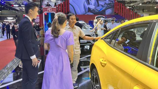 ô tô nhập khẩu