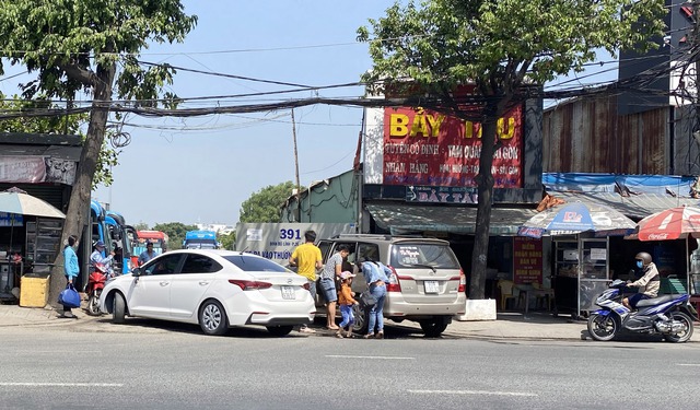 TP.HCM: các địa phương chịu trách nhiệm nếu để xảy ra tình trạng "xe dù, bến cóc" - Ảnh 1.