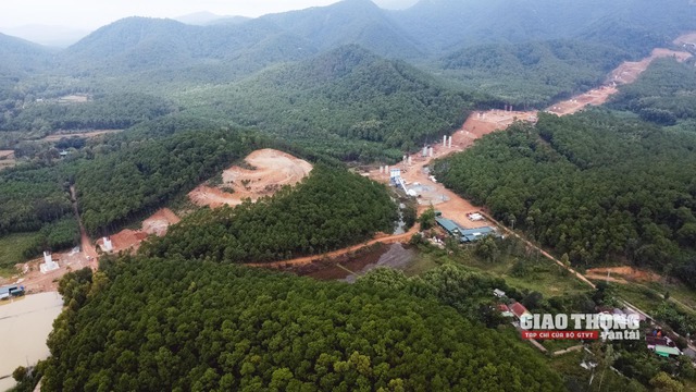 Đẩy nhanh tiến độ khởi công hàng loạt dự án cao tốc vào tháng 6/2023 - Ảnh 2.