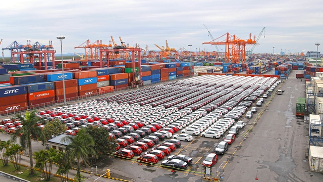 nhập khẩu ô tô