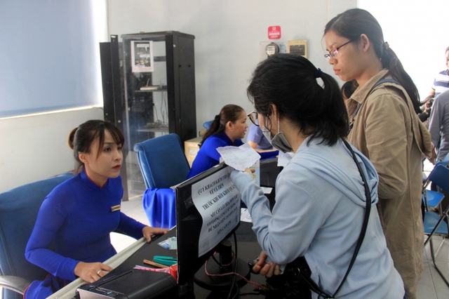 Vé tàu trước Tết còn 13.000 chỗ, những ngày cao điểm chủ yếu là ghế phụ - Ảnh 1.