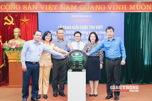 Tạp chí GTVT ra mắt giao diện mới, hiện đại, chuyên nghiệp   - Ảnh 2.
