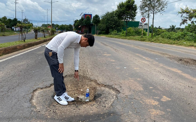 Khắc phục hư hỏng đường tránh Tây ở Đăk Lăk sau phản ánh của Tạp chí GTVT - Ảnh 1.