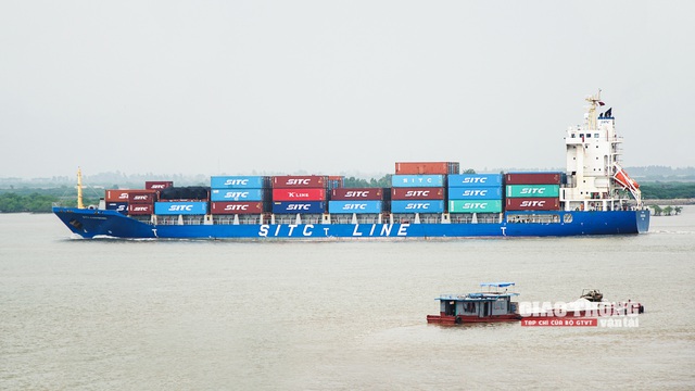 Vận tải phục hồi ấn tượng trong 8 tháng đầu năm - Ảnh 1.