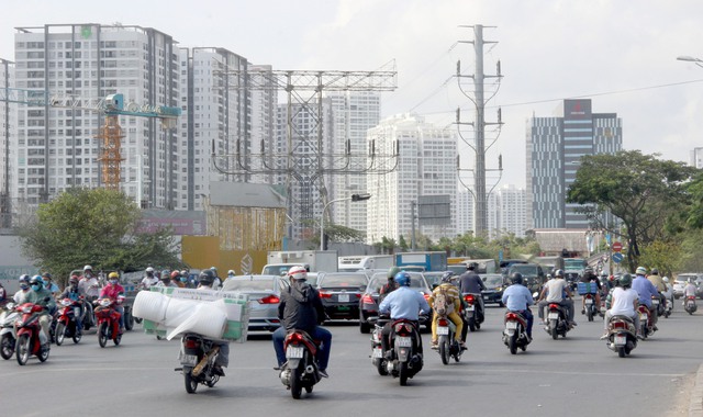 TPHCM tăng cường đảm bảo ATGT dịp Lễ 29 - Ảnh 1.