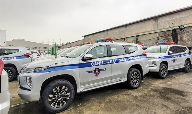 Xe “bán ế”- Mitsubishi Pajero Sport bất ngờ trở thành phương tiện của CSGT Việt Nam - Ảnh 1.