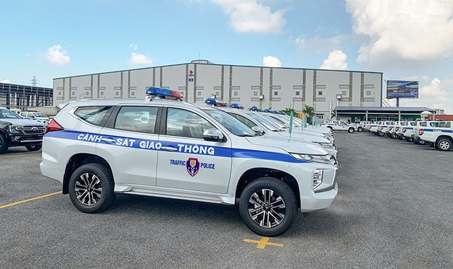 Xe “bán ế”- Mitsubishi Pajero Sport bất ngờ trở thành phương tiện của CSGT Việt Nam - Ảnh 2.