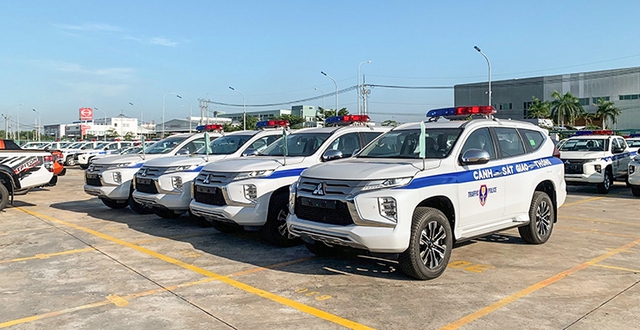 Xe “bán ế”- Mitsubishi Pajero Sport bất ngờ trở thành phương tiện của CSGT Việt Nam - Ảnh 3.
