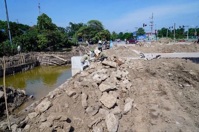 Hải Phòng: Gỡ "nút thắt" đường nối TL354 đến đường bộ ven biển - Ảnh 2.