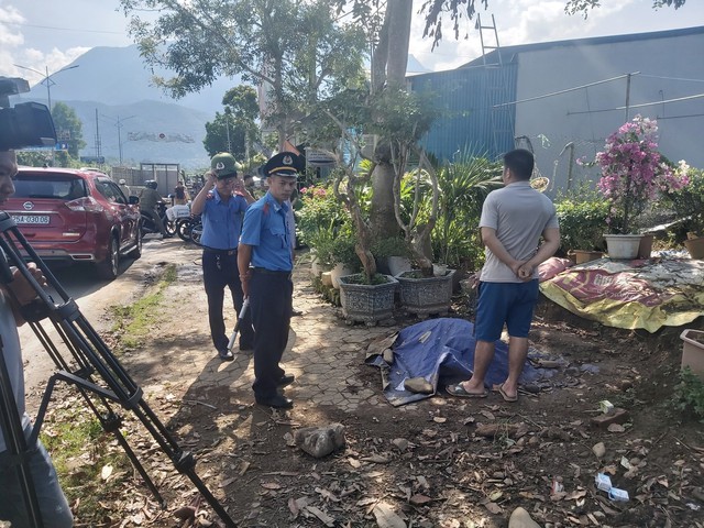 Lai Châu: Giải tỏa hành lang ATGT - Ảnh 4.