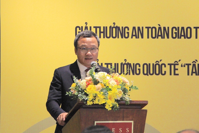 Trao giải thưởng quốc tế "Tầm nhìn không thương vong cho thanh thiếu niên" - Ảnh 2. Trao giải thưởng quốc tế "Tầm nhìn không thương vong cho thanh thiếu niên" - Ảnh 2.