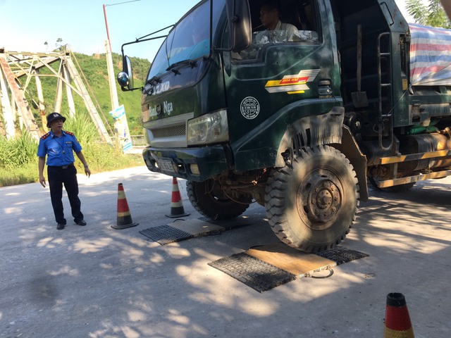 Yên Bái: Phương tiện vi phạm, lập biên bản xử phạt ước tính 187.700.000 đồng - Ảnh 2.