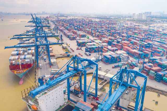 Ngành hàng hải Việt Nam ứng phó thế nào trong thời gian dịch Covid-19 - Ảnh 1. Ngành hàng hải Việt Nam ứng phó thế nào trong thời gian dịch Covid-19 - Ảnh 1.