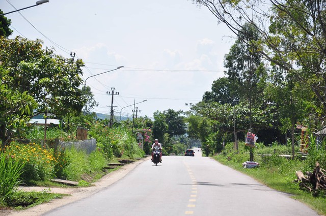 Đẩy nhanh GPMB đảm bảo tiến độ cải tạo, nâng cấp tuyến QL14E ở Quảng Nam - Ảnh 2. Đẩy nhanh GPMB đảm bảo tiến độ cải tạo, nâng cấp tuyến QL14E ở Quảng Nam - Ảnh 2.