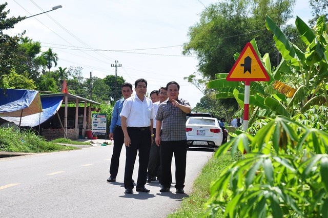 Đẩy nhanh GPMB đảm bảo tiến độ cải tạo, nâng cấp tuyến QL14E ở Quảng Nam - Ảnh 1. Đẩy nhanh GPMB đảm bảo tiến độ cải tạo, nâng cấp tuyến QL14E ở Quảng Nam - Ảnh 1.