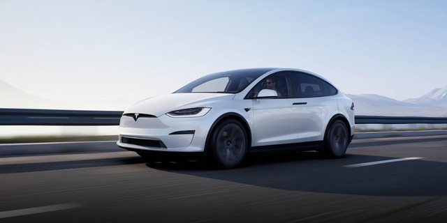 Tesla Model X 2022