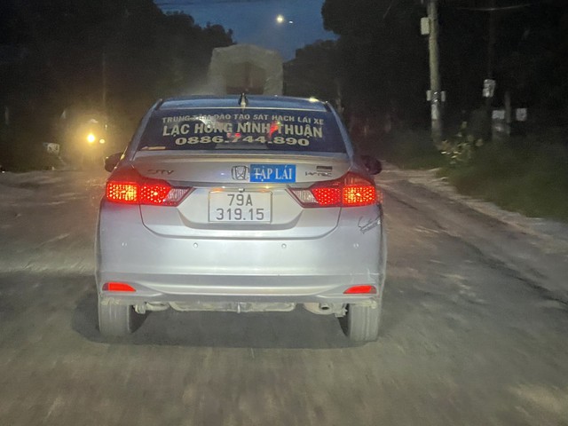 Khánh Hòa: Nở rộ trung tâm đào tạo lái xe ô tô "chui - Ảnh 5.