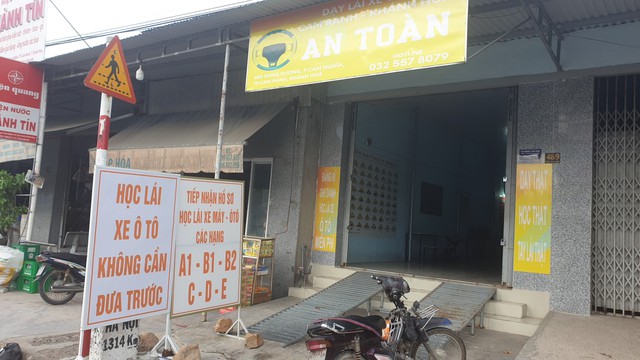Khánh Hòa: Nở rộ trung tâm đào tạo lái xe ô tô "chui - Ảnh 2.