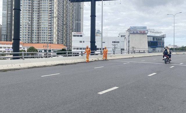 Chốt phương án sửa chữa đứt cáp cầu vượt Nguyễn Hữu Cảnh - Ảnh 2. Chốt phương án sửa chữa đứt cáp cầu vượt Nguyễn Hữu Cảnh - Ảnh 2.