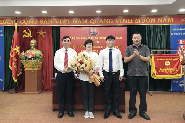 Đại hội Chi bộ Phòng Kế hoạch tổng hợp Ban QLDA đường Hồ Chí Minh - Ảnh 3.