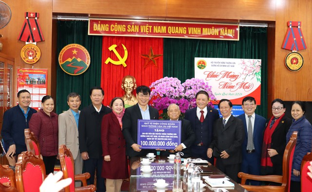 Công Đoàn GTVT Việt chúc tết người lao động các đơn đang trực Tết  - Ảnh 12.