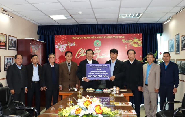 Công Đoàn GTVT Việt chúc tết người lao động các đơn đang trực Tết  - Ảnh 13.