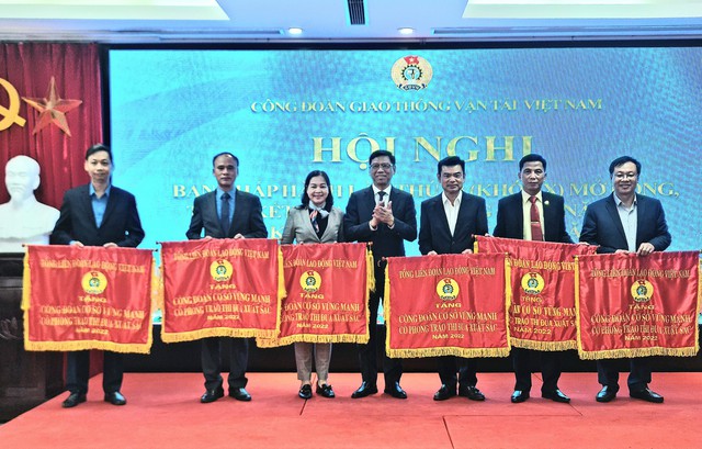 Công đoàn GTVTVN chăm lo đời sống người lao động - Ảnh 1.