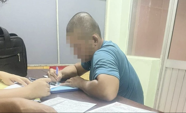 Bình Phước: CSGT xử phạt tài xế vi phạm nồng độ cồn chạy loạng choạng 2 km trên QL14 - Ảnh 2.